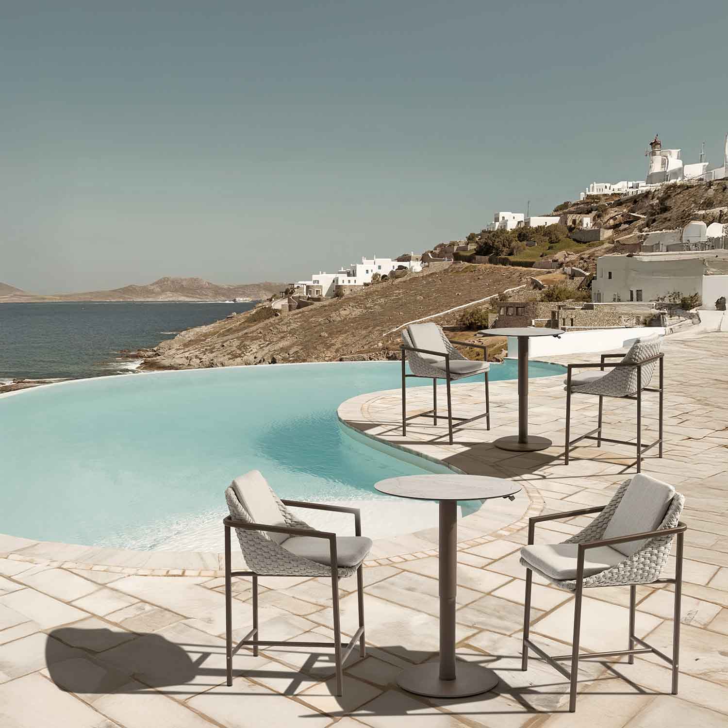 Adeline Aluminium Outdoor Round Pop up Table - Image 2