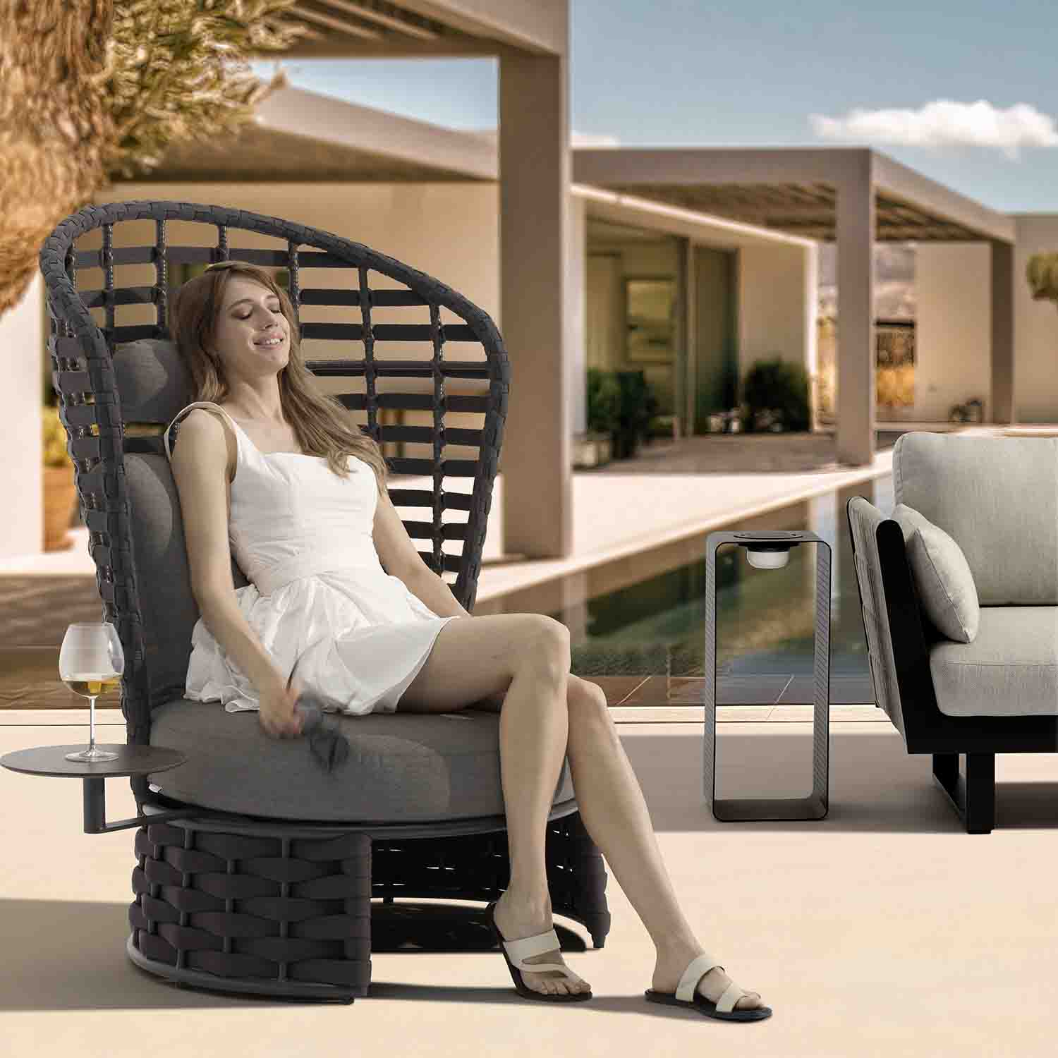 Lawson Aluminium Outdoor Round Side Table - Image 2