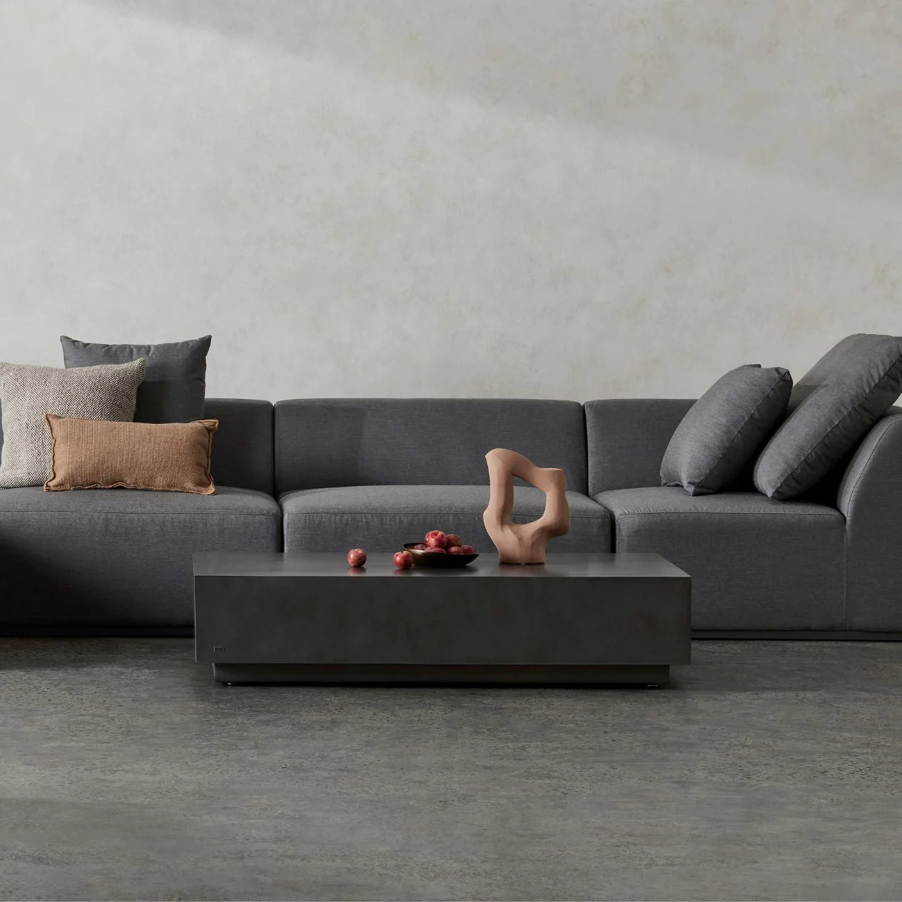 Blinde Bloc L6 Outdoor Concrete Coffee Table 127 cm - Image 2