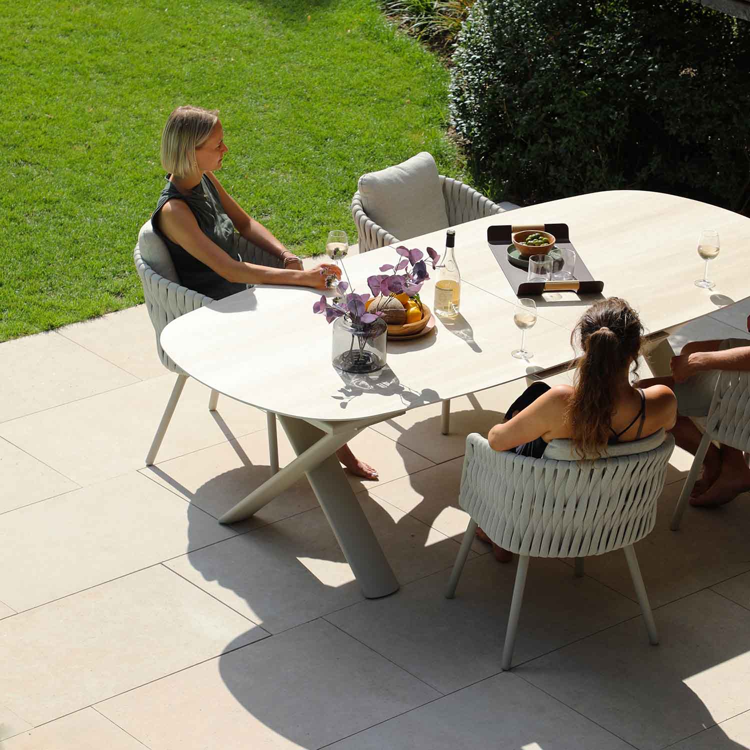 Katherine Outdoor Ceramic Extension Dining Table 250/310 cm - Image 10