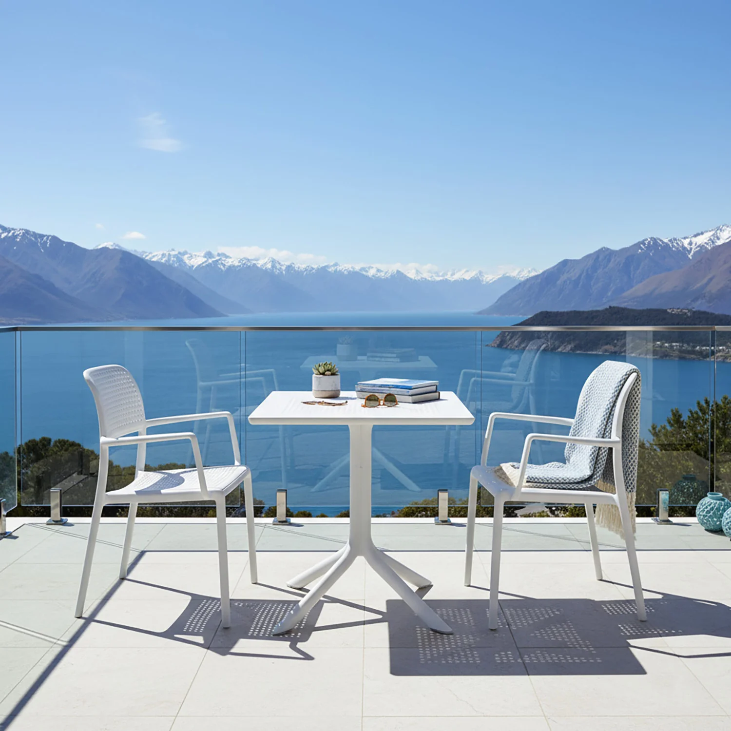 Nardi Clip Table Bora Armchair Outdoor Dining Setting - Image 2