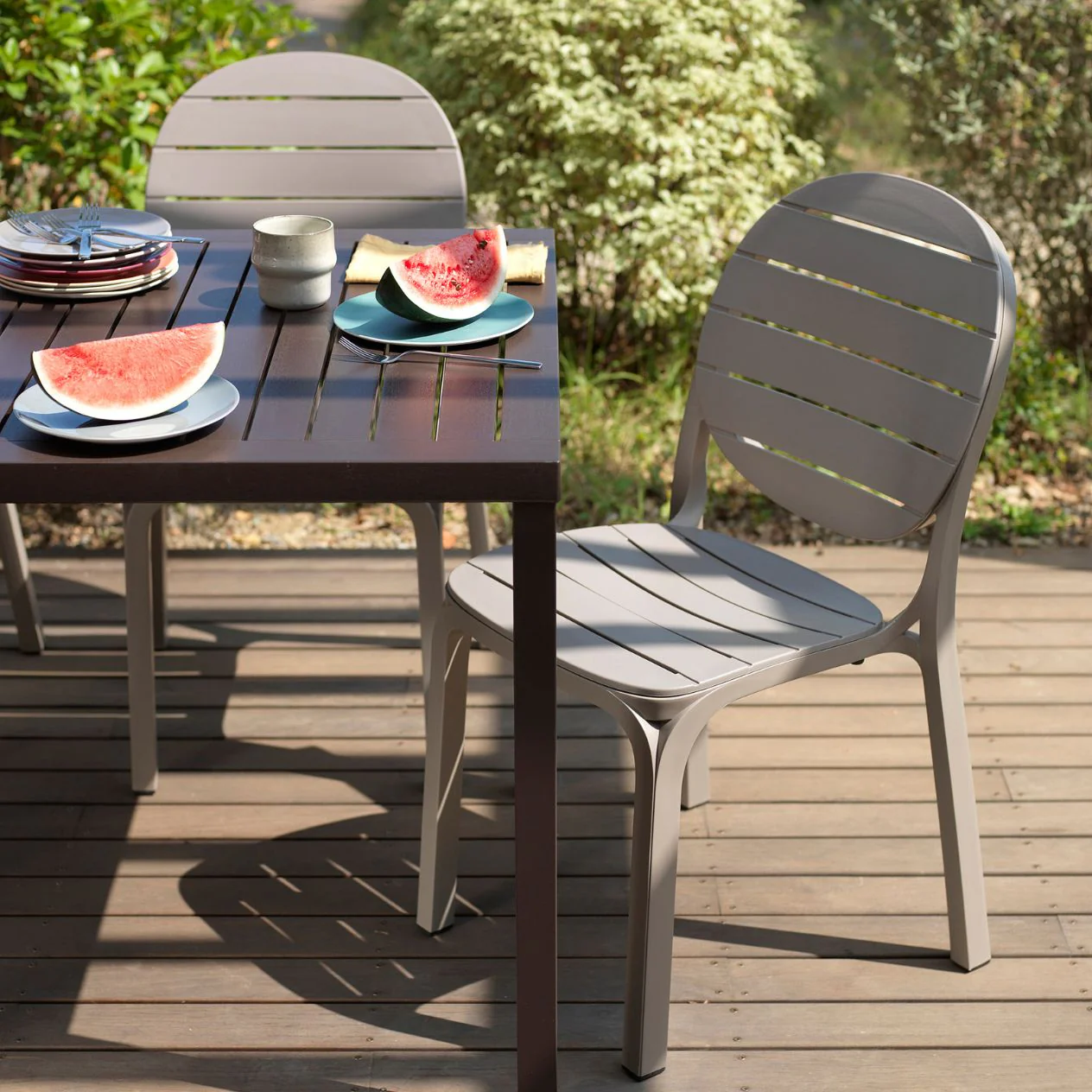 Nardi Cube Outdoor Resin Dining Table 140 cm - Image 4