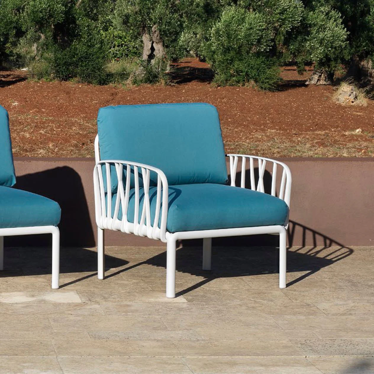 Nardi Komodo Outdoor Resin Armchair - Image 2