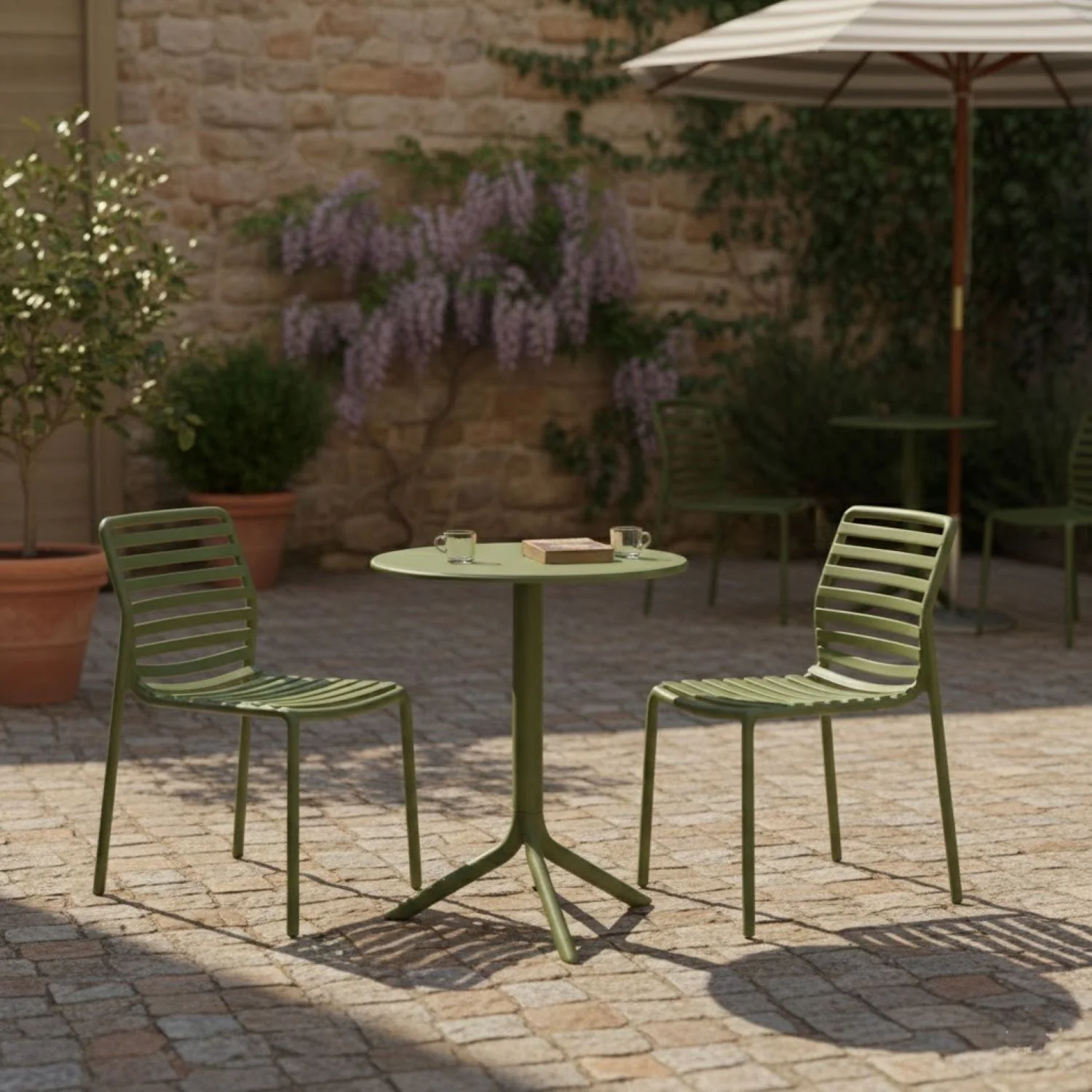 Nardi Spritz Table Doga Armless Chair Outdoor Balcony Setting - Image 2
