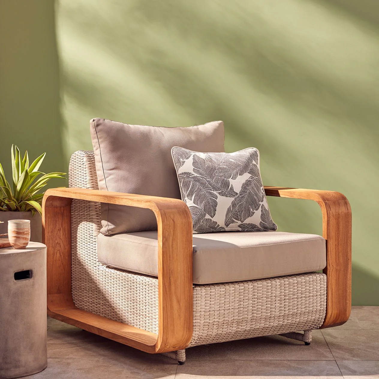 Rossland 4 Seater Outdoor Wicker Lounge - Image 2