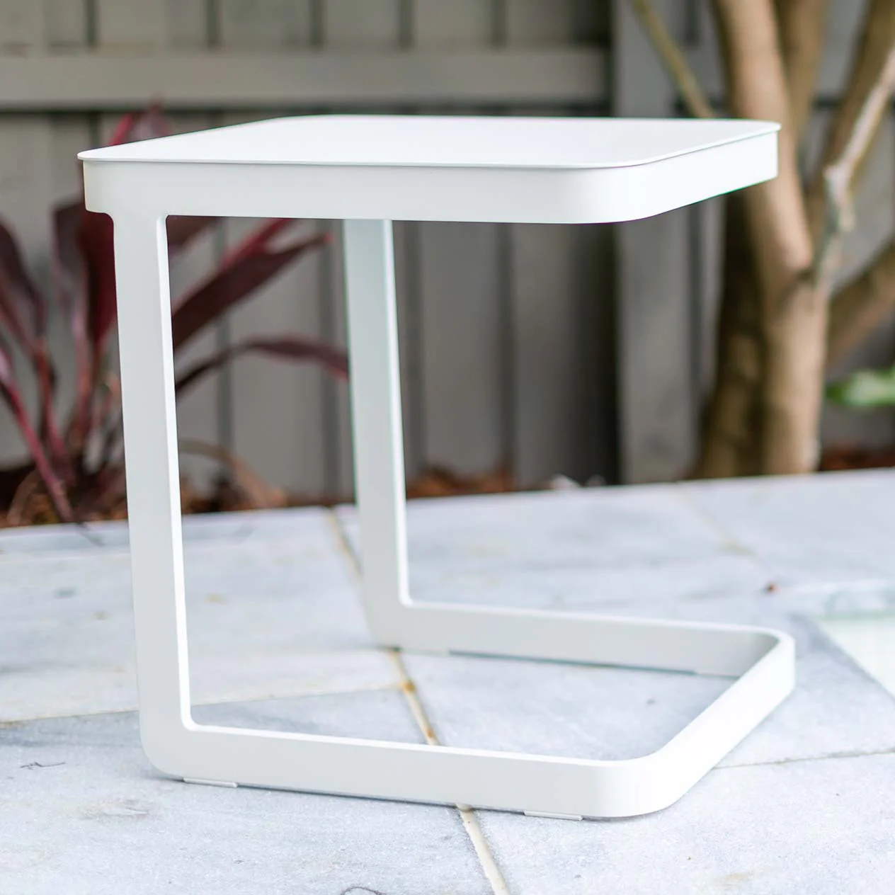 Verona Outdoor Aluminium Side Table 43 cm - Image 3