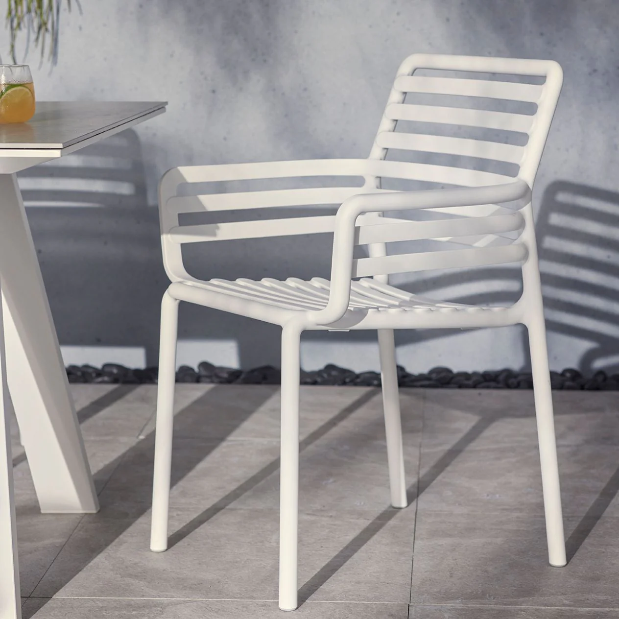 Zen Round Table Doga Dining Armchair Outdoor Dining Setting - Image 3